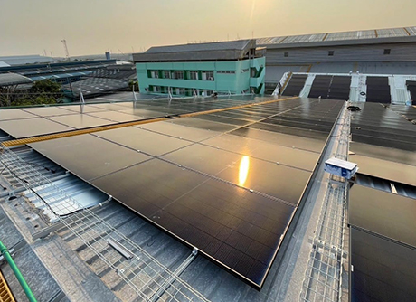 670 kW Sonnensystem Installation auf Metalldach in Thailand